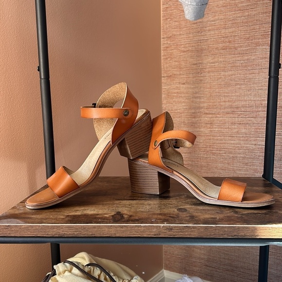 ROCK & CANDY | shoes size 8.5 brown sandals heels wedges - Picture 8 of 11